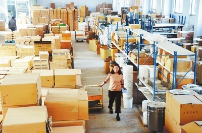 许昌跨境电商发展势头强劲 企业突破2000家，交易额稳居全省第二，实业投资热潮兴起